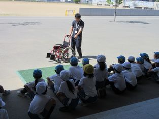 車いす１.jpg
